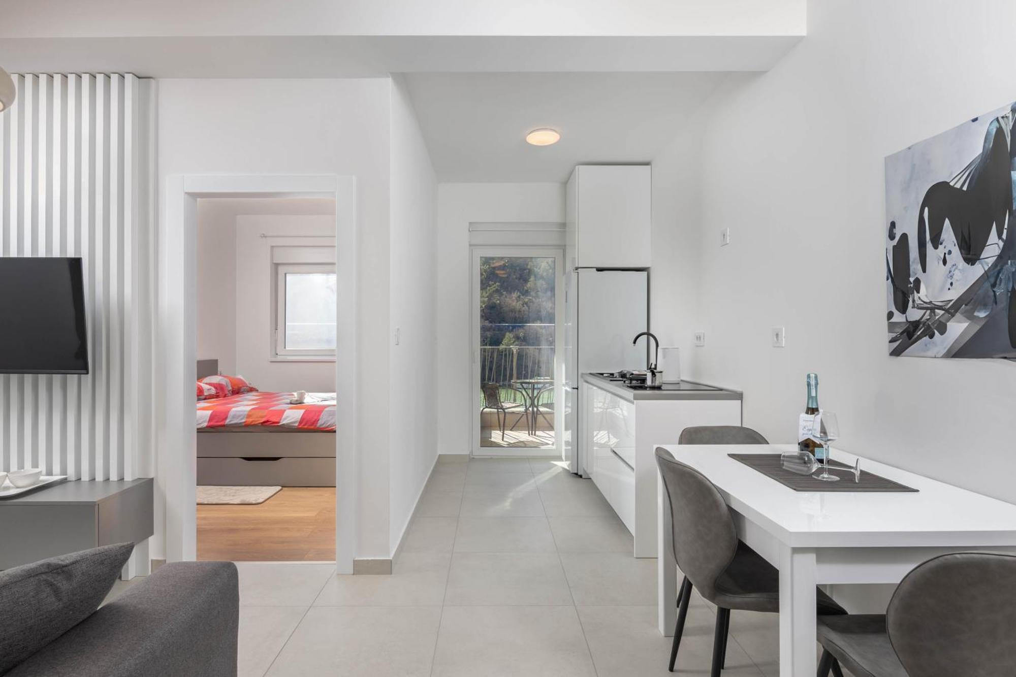 Seafront Villa Andrijana - Happy Rentals Plomin Exterior photo
